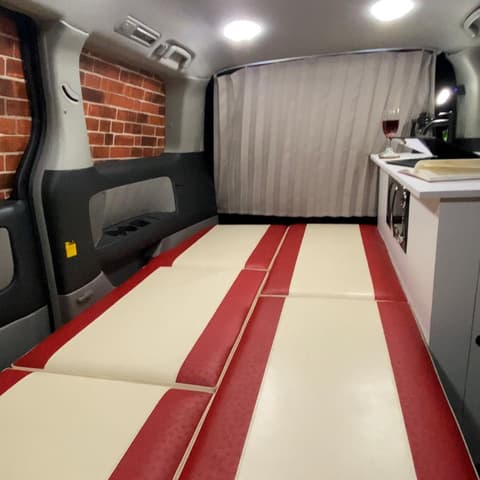 2006 Toyota Alphard JDM car for sale — photo 8 of 9