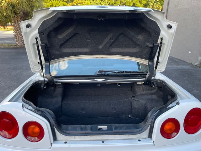 1998 Nissan Skyline JDM car for sale — photo 17 of 23