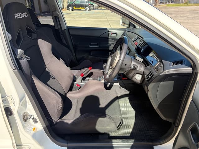 2001 Mitsubishi Lancer Evolution JDM car for sale — photo 12 of 18