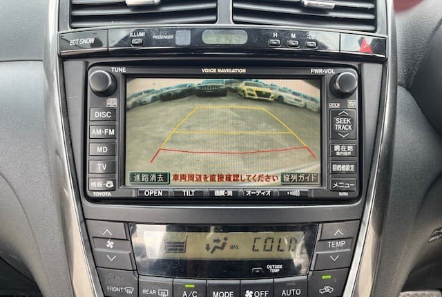 2004 Toyota Caldina JDM car for sale — photo 13 of 25