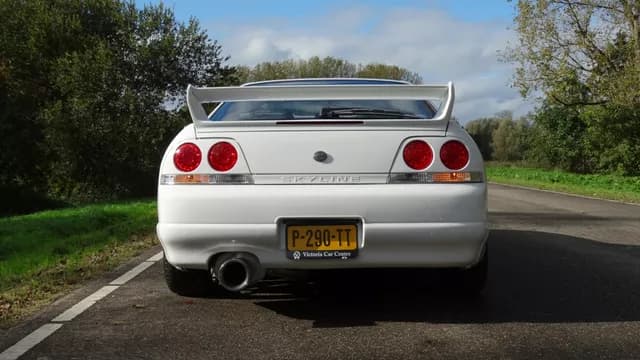1996 Nissan Skyline JDM car for sale — photo 3 of 25