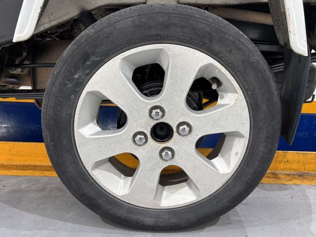2000 Daihatsu Hijet JDM car for sale — photo 18 of 25
