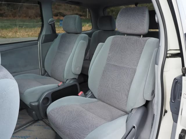 2001 Toyota Estima JDM car for sale — photo 9 of 10
