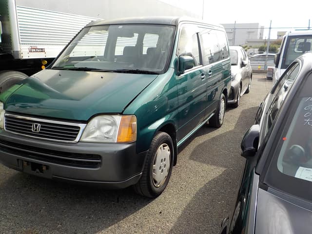 1996 Honda Stepwagon JDM car for sale — photo 4 of 9