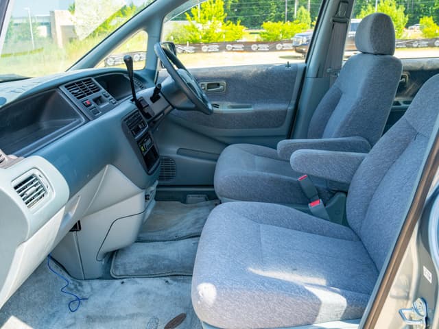 1995 Honda Odyssey JDM car for sale — photo 13 of 16