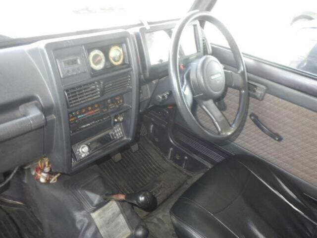 1995 Suzuki Jimny JDM car for sale — photo 3 of 8