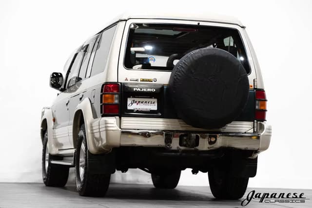 1992 Mitsubishi Pajero JDM car for sale — photo 6 of 25
