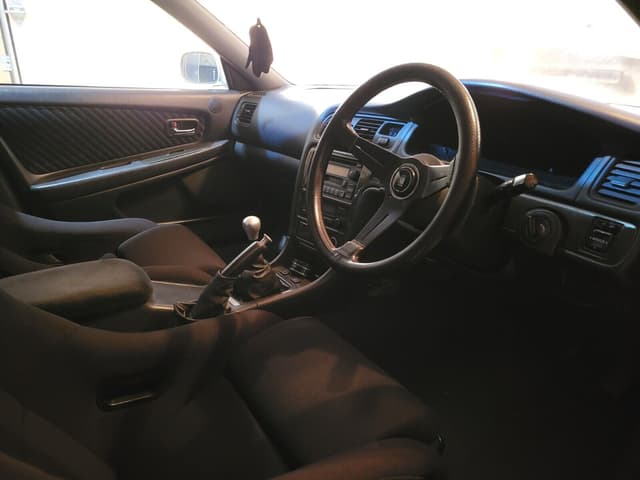 1998 Toyota Mark II JDM car for sale — photo 11 of 17