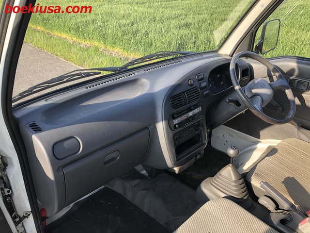 1995 Daihatsu Hijet JDM car for sale — photo 9 of 22