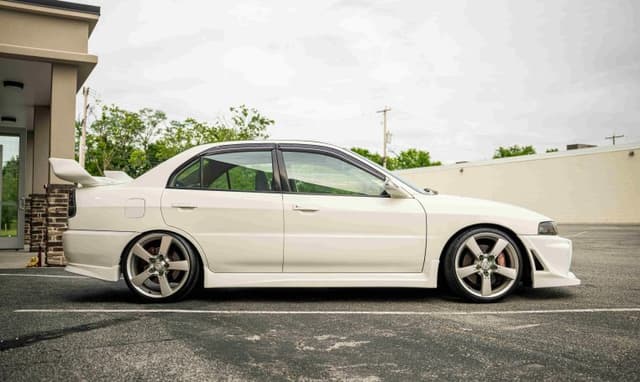 1997 Mitsubishi Lancer JDM car for sale — photo 2 of 25