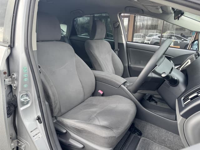 2009 Toyota Prius JDM car for sale — photo 9 of 19