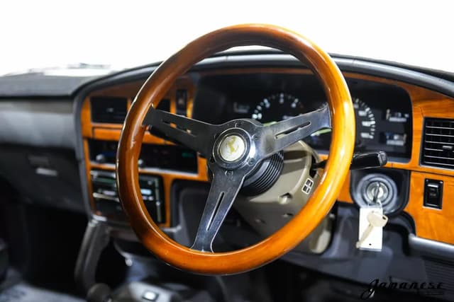 1994 Toyota Hilux JDM car for sale — photo 13 of 25