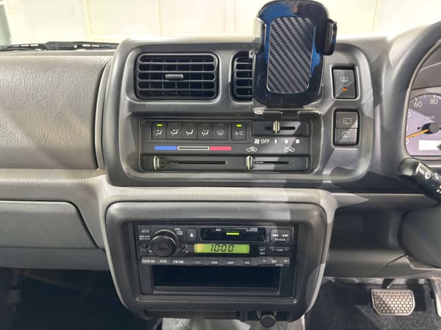 1999 Suzuki Jimny JDM car for sale — photo 13 of 25