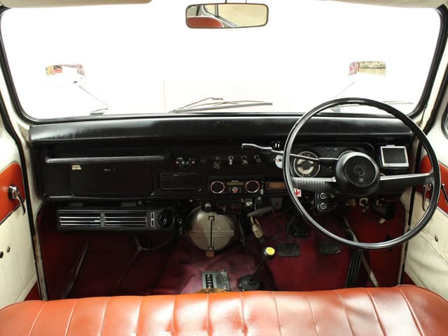 1975 Mitsubishi Jeep JDM car for sale — photo 9 of 25