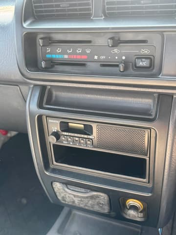 2001 Daihatsu Hijet JDM car for sale — photo 10 of 13