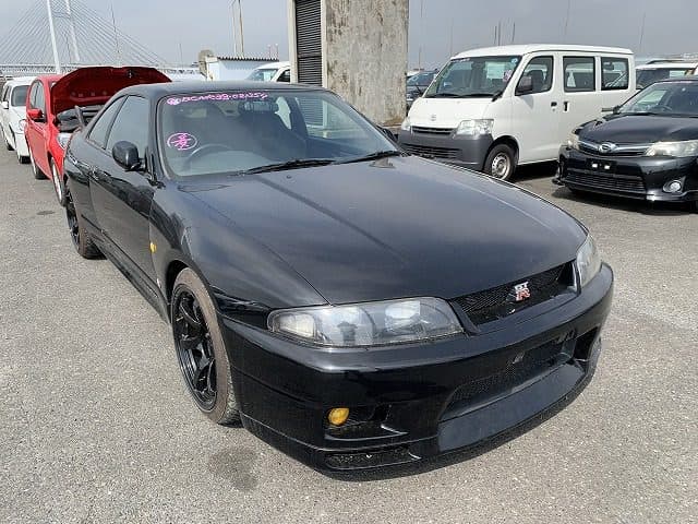 1996 Nissan Skyline JDM car for sale — photo 2 of 12