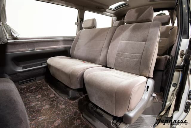 1995 Toyota HiAce JDM car for sale — photo 16 of 25