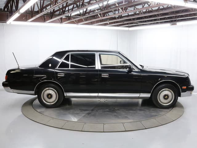 1997 Toyota Century JDM car for sale — photo 8 of 25