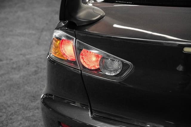 2007 Mitsubishi Lancer Evolution JDM car for sale — photo 4 of 19