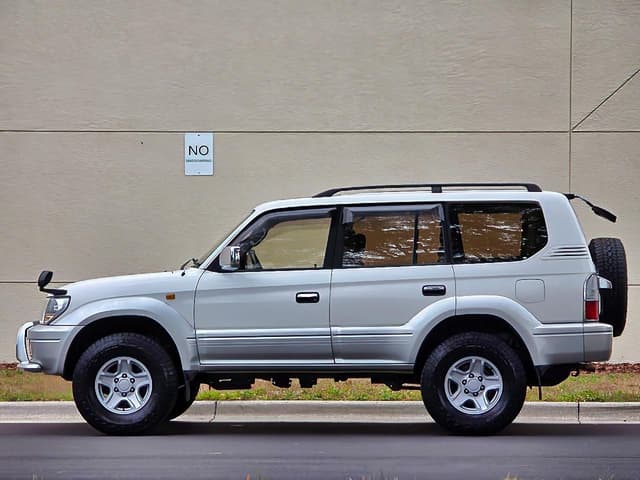 2000 Toyota Land Cruiser Prado JDM car for sale — photo 9 of 25