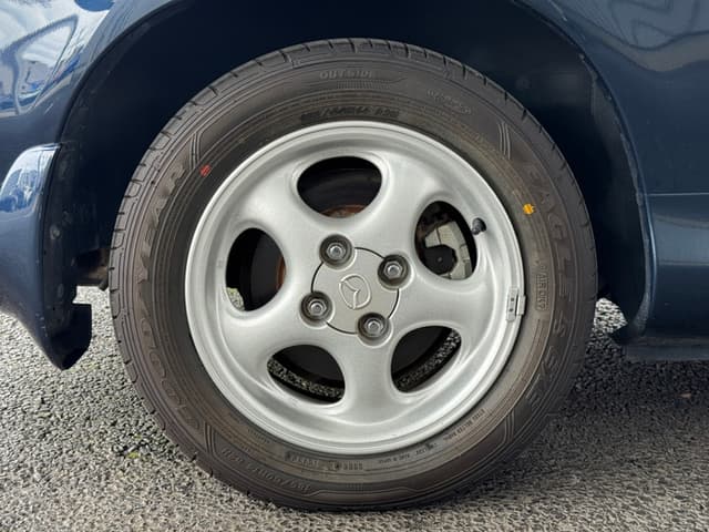1998 Mazda Roadster (Eunos Roadster / MX-5) JDM car for sale — photo 21 of 25