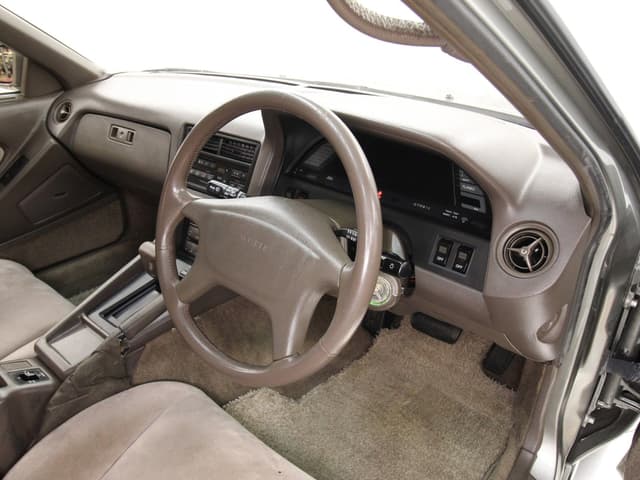 1991 Toyota Soarer JDM car for sale — photo 9 of 25