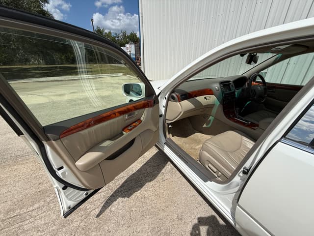 2000 Toyota Celsior JDM car for sale — photo 9 of 22