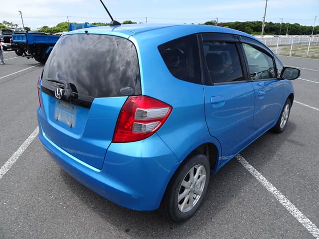 2008 Honda Fit JDM car for sale — photo 5 of 25