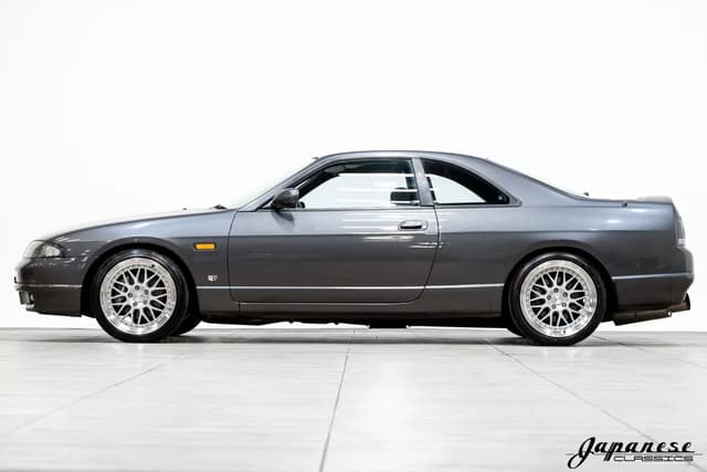 1995 Nissan Skyline JDM car for sale — photo 4 of 25