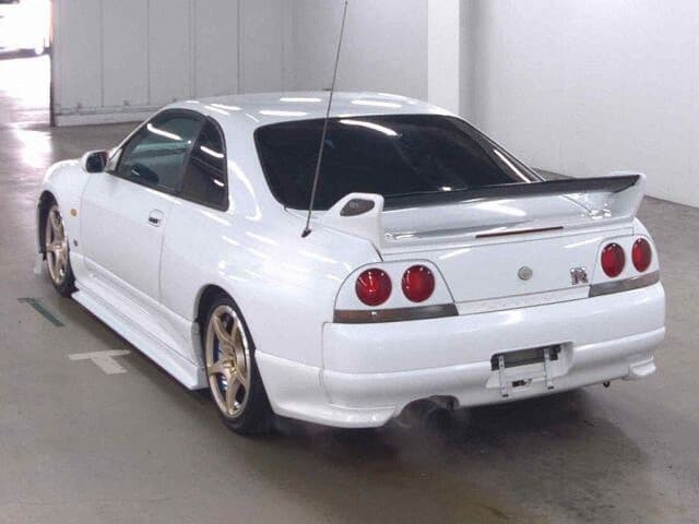 1996 Nissan Skyline JDM car for sale — photo 2 of 6