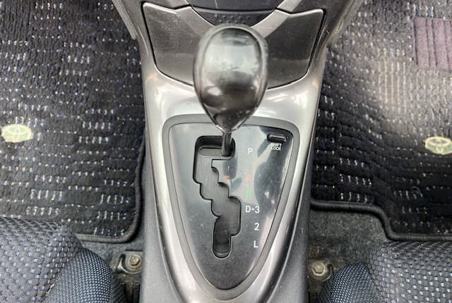 2004 Toyota Caldina JDM car for sale — photo 15 of 25