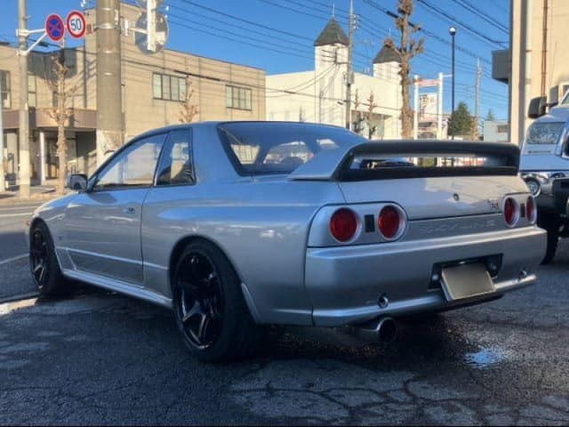 1993 Nissan Skyline JDM car for sale — photo 3 of 5