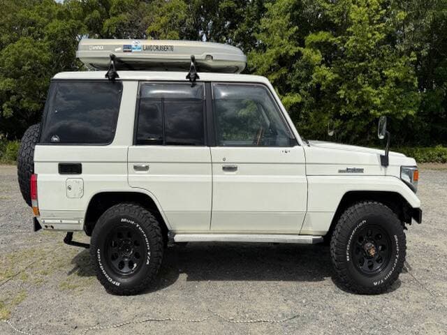 1992 Toyota Land Cruiser JDM car for sale — photo 4 of 18