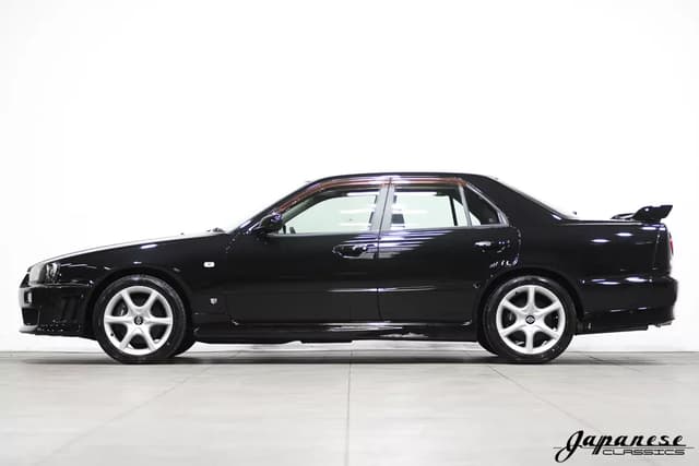 1998 Nissan Skyline JDM car for sale — photo 4 of 25