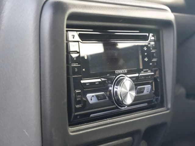1998 Suzuki Jimny JDM car for sale — photo 20 of 25
