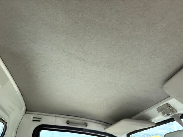 1998 Mitsubishi Minicab JDM car for sale — photo 21 of 25