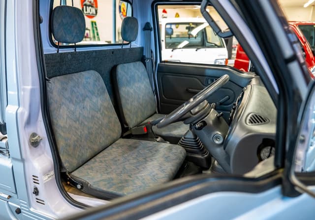 1998 Daihatsu JDM car for sale — photo 10 of 20