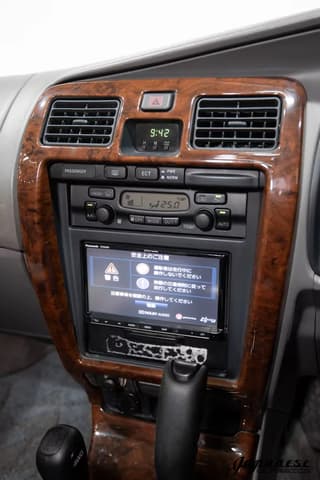 2000 Toyota Hilux Surf JDM car for sale — photo 11 of 25