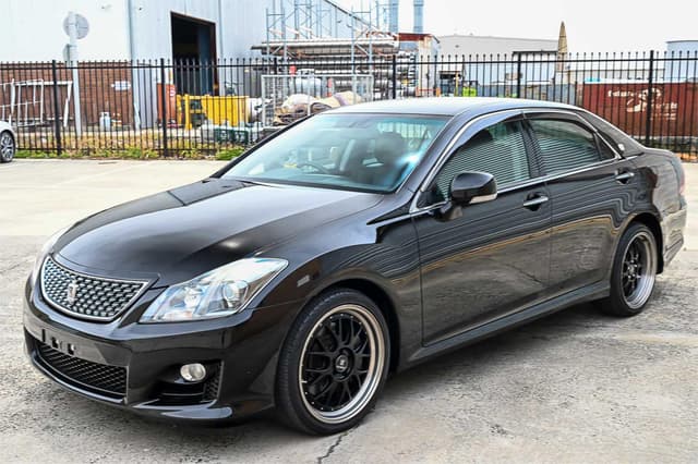 2008 Toyota Crown JDM car for sale — photo 7 of 25