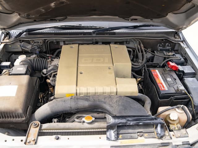 2000 Mitsubishi Pajero JDM car for sale — photo 17 of 18