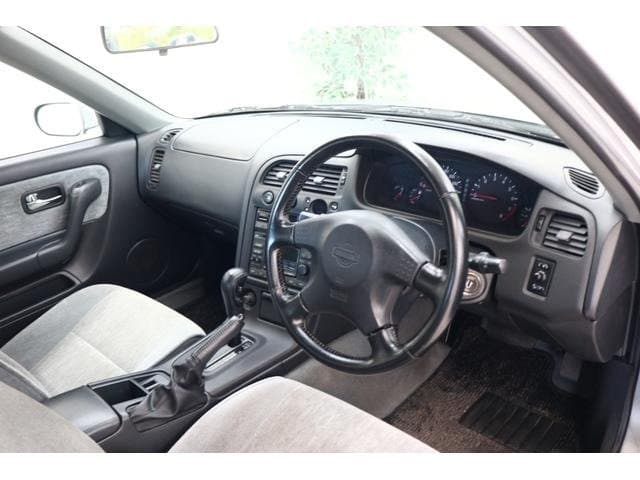 1998 Nissan Skyline JDM car for sale — photo 13 of 25