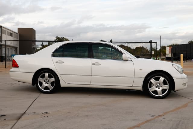 2000 Toyota Celsior JDM car for sale — photo 19 of 25