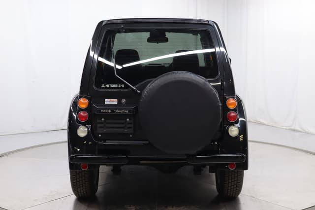 1998 Mitsubishi Pajero JDM car for sale — photo 6 of 25