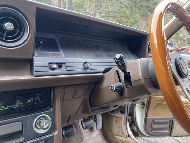 1983 Toyota Cresta JDM car for sale — photo 20 of 20