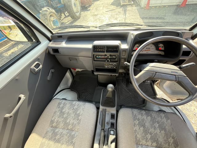1997 Mitsubishi Minicab JDM car for sale — photo 20 of 25