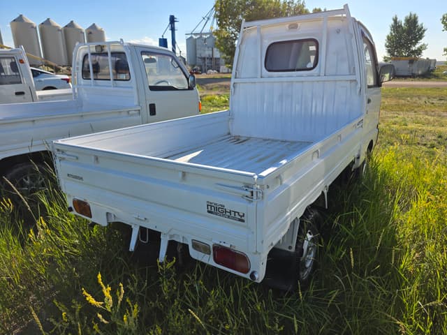 1994 Mitsubishi Minicab JDM car for sale — photo 9 of 14