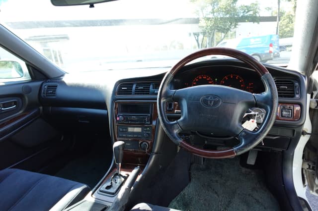 1999 Toyota Chaser JDM car for sale — photo 13 of 17