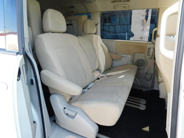 2007 Mitsubishi Delica JDM car for sale — photo 5 of 7