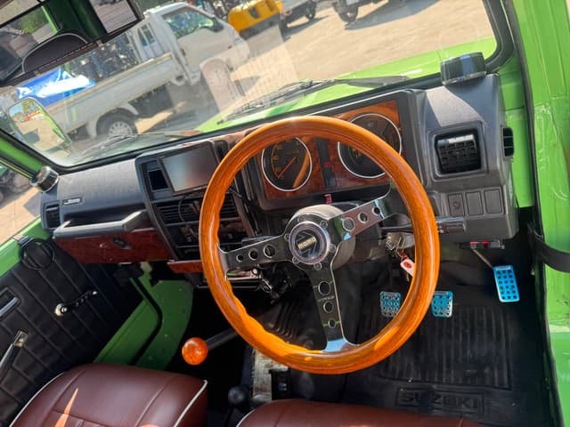 1992 Suzuki Jimny JDM car for sale — photo 6 of 12