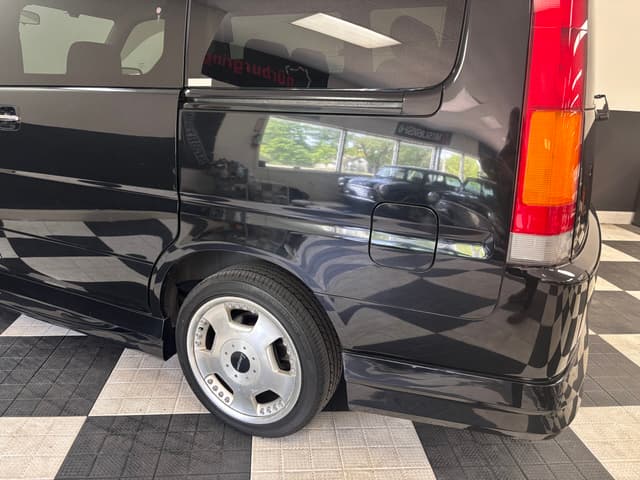 2000 Honda Stepwagon JDM car for sale — photo 7 of 25